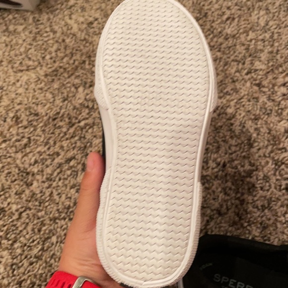 Like new size 11 boys Sperry casual shoes - Picture 7 of 7